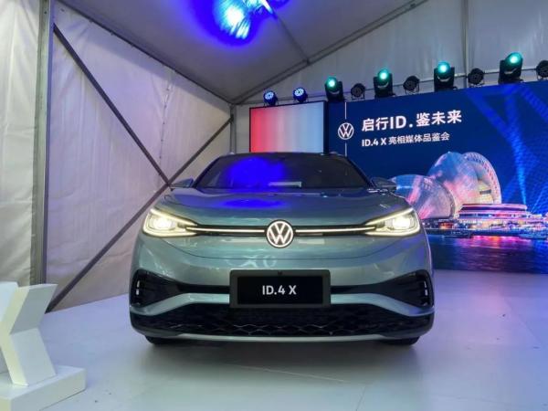 帕萨特领衔，上汽大众2021年将推10余款新车，换代轿车抢眼