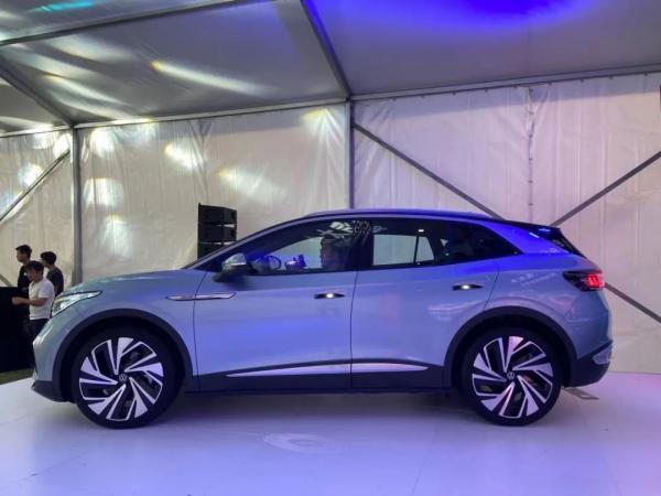 帕萨特领衔，上汽大众2021年将推10余款新车，换代轿车抢眼